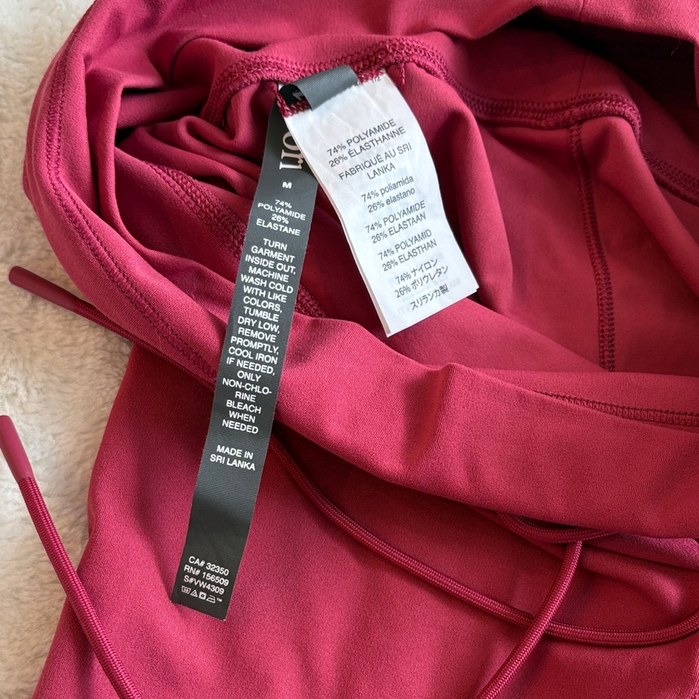 Vuori Daily Form Legging NWT. Size Medium - Picture 9 of 11